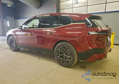 2023 BMW Ix M60 z USA, uszkodzony, nr VIN WB533CF06PCM03062